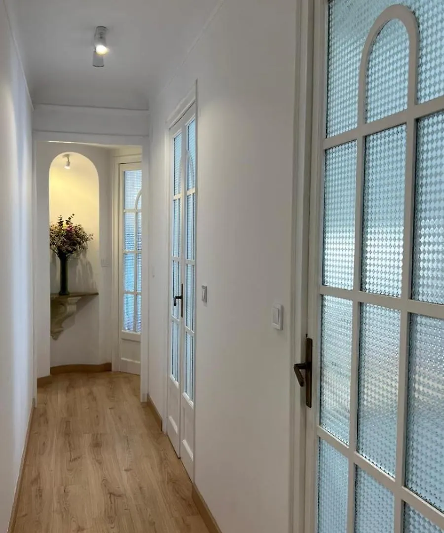 El Faro Apartaments Suites - Placa De La Font Tarragona
